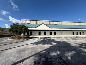 4740 E Lakeland Commerce Pky, Lakeland, FL for lease Interior Photo- Image 1 of 12