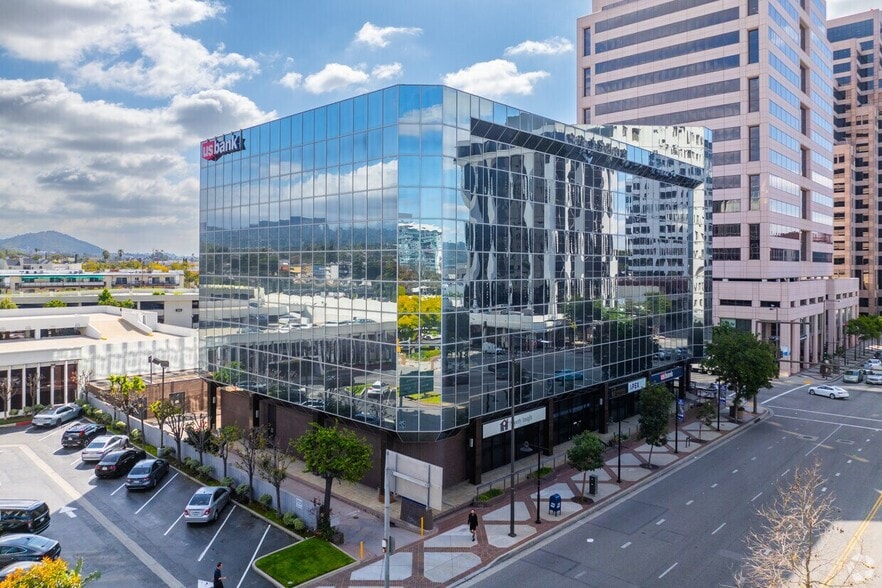 600 N Brand Blvd, Glendale, CA for lease - Building Photo - Image 2 of 35