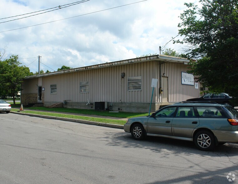 430 Catherine St, Utica, NY à louer - Photo du bâtiment - Image 2 de 3