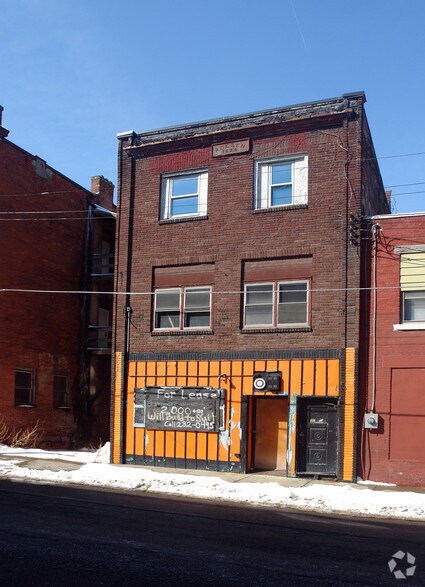 7 Avenue D, Johnson City, NY à vendre - Photo du bâtiment - Image 3 de 28