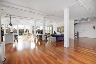 Soho Loft Building - Services immobiliers commerciaux