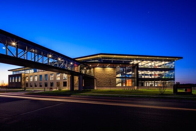 More details for 7800 Discovery Dr, Middleton, WI - Coworking for Lease