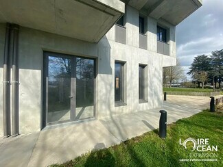 Plus de détails pour Commerce de détail à vendre