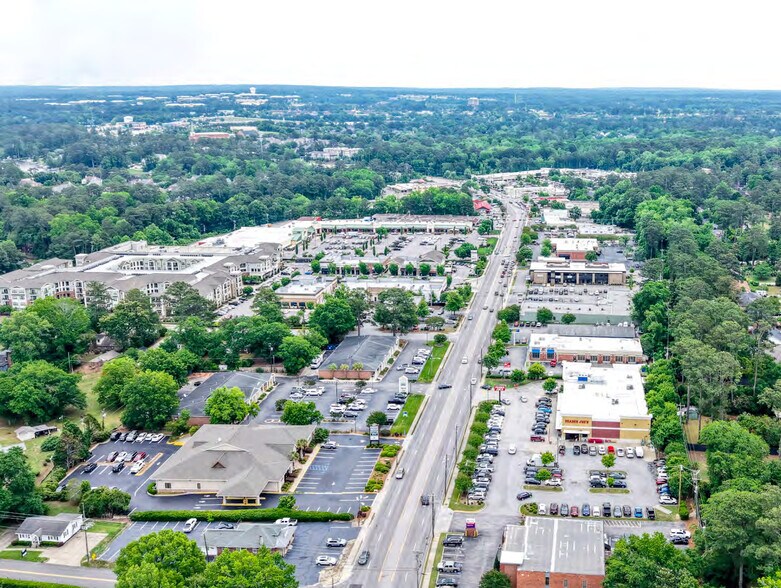 4700 Forest Dr, Columbia, SC à louer - Photo du bâtiment - Image 2 de 11