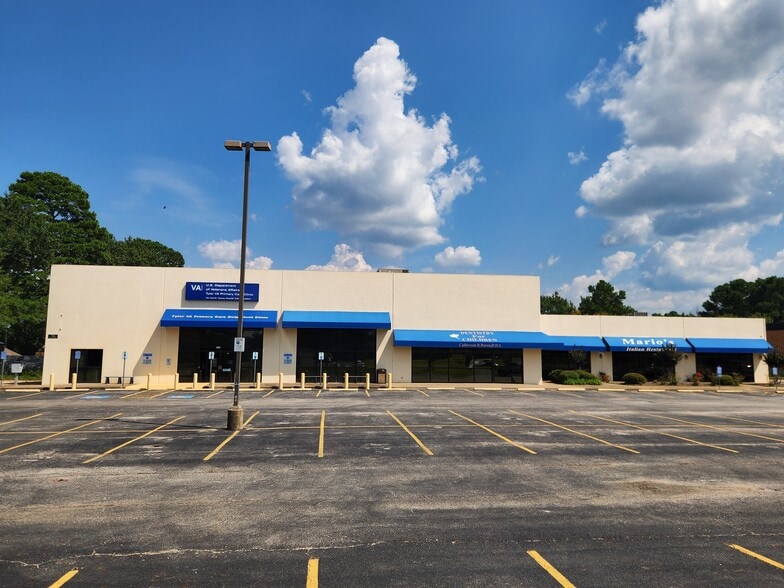 7916 S Broadway Ave, Tyler, TX for lease - Building Photo - Image 2 of 6