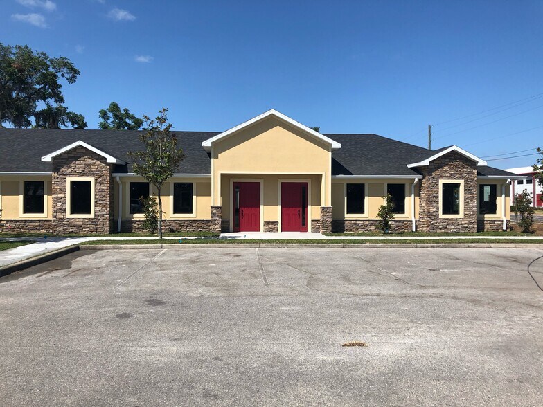 215 Orange -1, Auburndale, FL à louer - Photo du bâtiment - Image 3 de 3