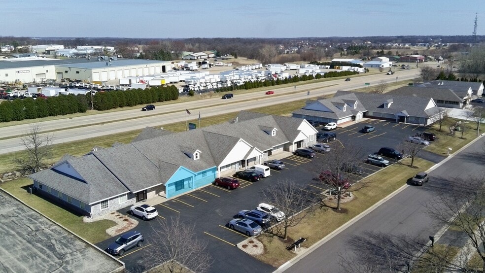 4517 Woodgate Dr, Janesville, WI for lease - Building Photo - Image 1 of 5