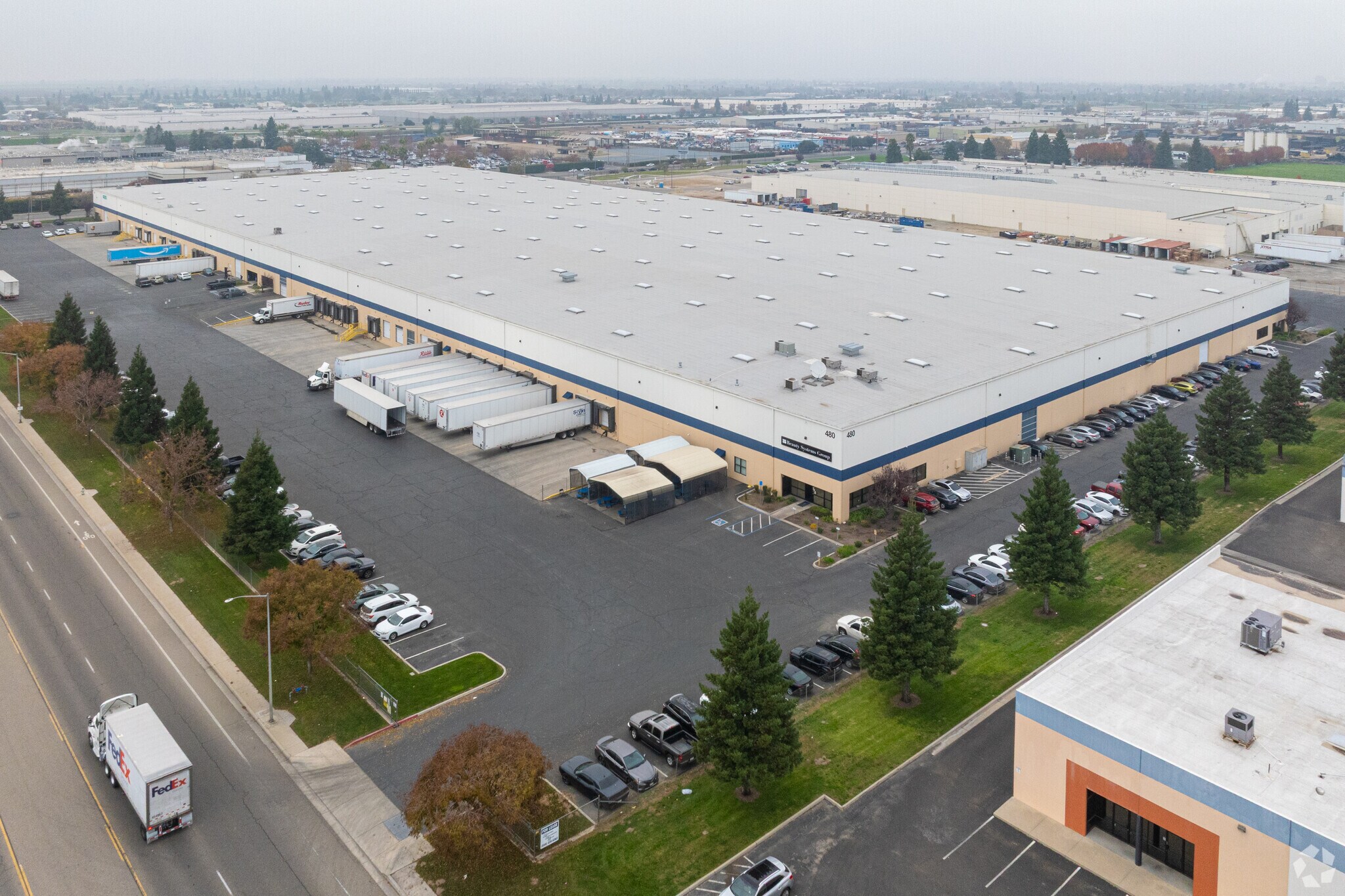 480 E North Ave, Fresno, CA for lease Primary Photo- Image 1 of 4