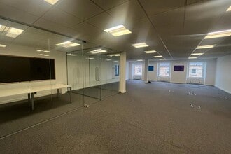 193 Bath St, Glasgow for lease Interior Photo- Image 2 of 4