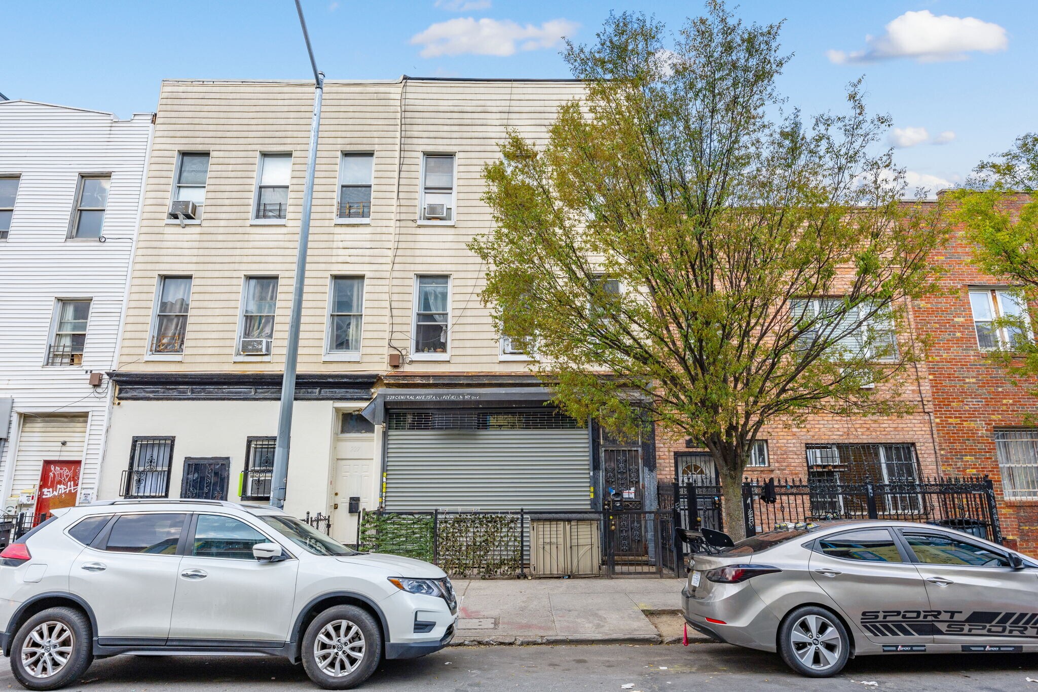 229 Central Ave, Brooklyn, NY à vendre Photo du bâtiment- Image 1 de 1