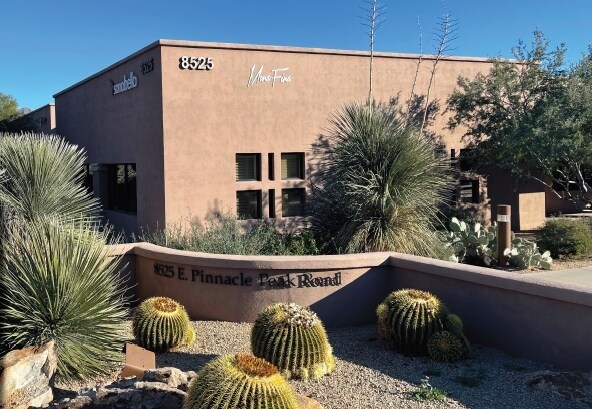 8525 E Pinnacle Peak Rd, Scottsdale, AZ à louer - Photo du bâtiment - Image 1 de 4