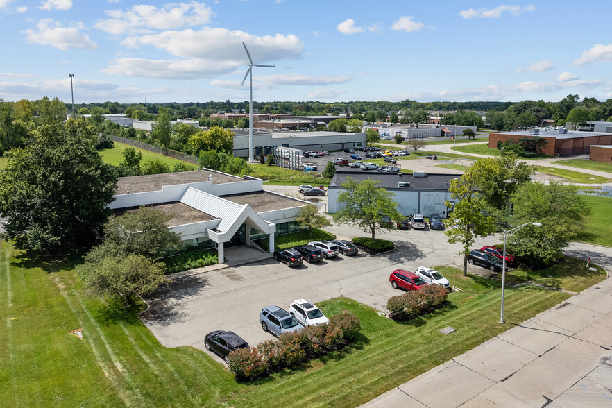 4495 Saguaro Trl, Indianapolis, IN à louer - Photo du bâtiment - Image 3 de 9