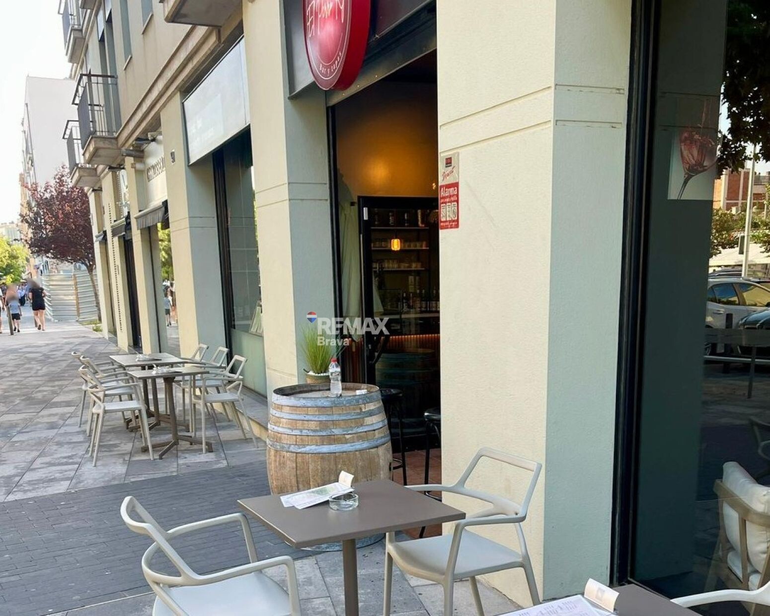 Retail in Roses, Gerona for lease Building Photo- Image 1 of 6
