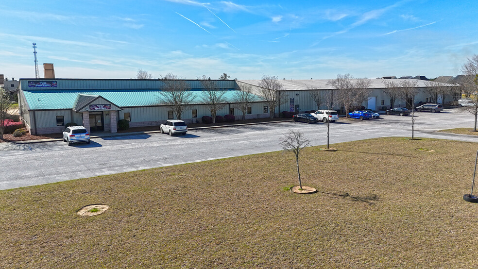 170 Pontiac Business Center Dr, Columbia, SC for lease - Building Photo - Image 2 of 11