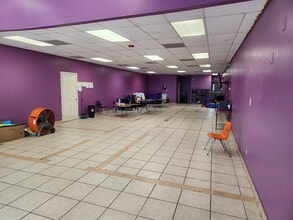 12125 S Highway 6, Fresno, TX à louer Photo du bâtiment- Image 1 de 3