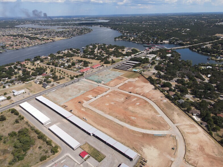 2008 Morgan St, Granbury, TX à vendre - Photo du bâtiment - Image 3 de 5