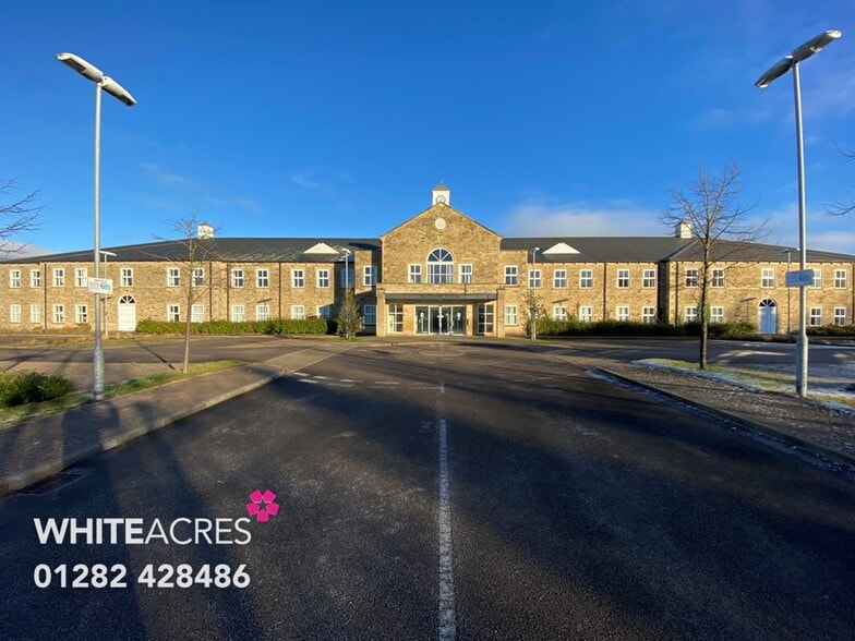 Regent St, Nelson à vendre - Photo du bâtiment - Image 2 de 6