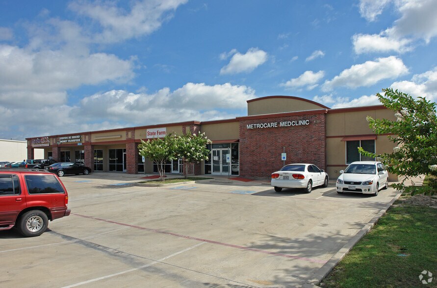 1800 N Galloway Ave, Mesquite, TX à louer - Photo du bâtiment - Image 2 de 3