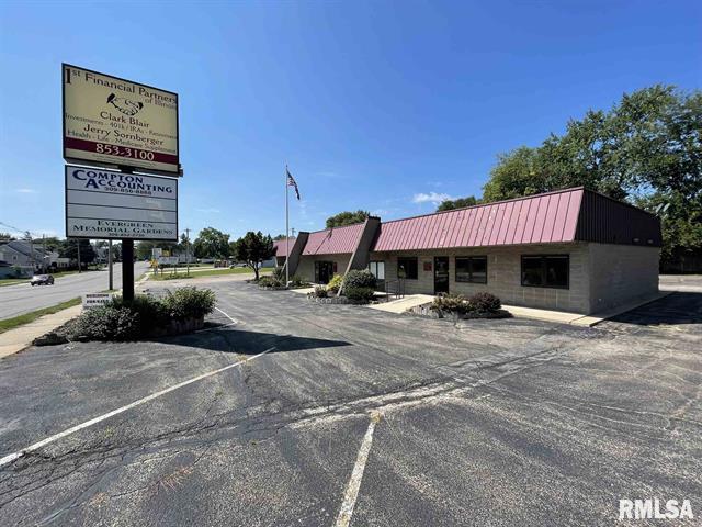 531 S Main St, Kewanee, IL for sale - Building Photo - Image 1 of 1