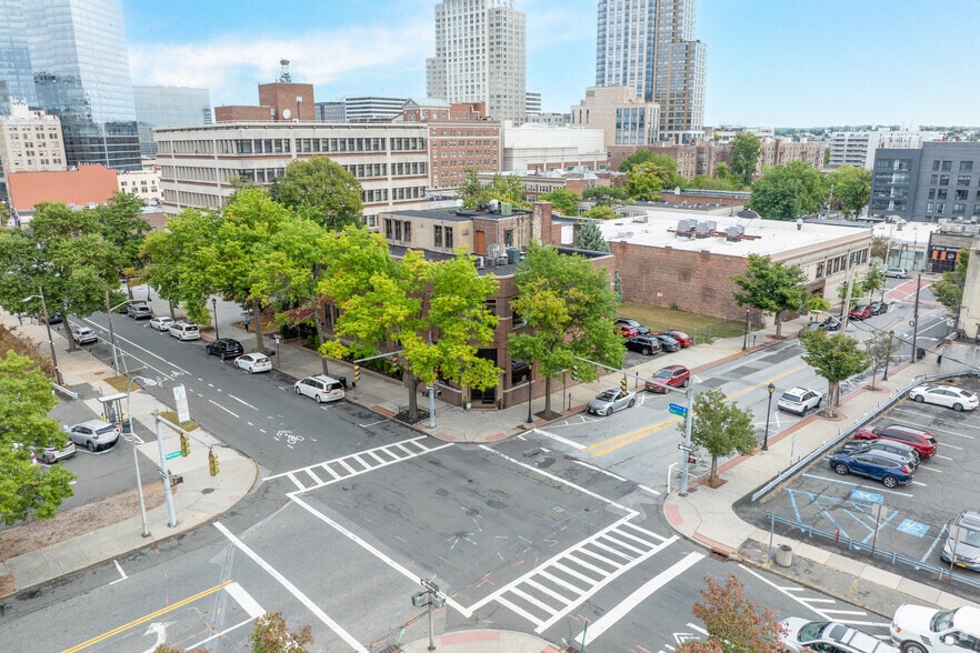 99 Court St, White Plains, NY for lease - Building Photo - Image 2 of 17