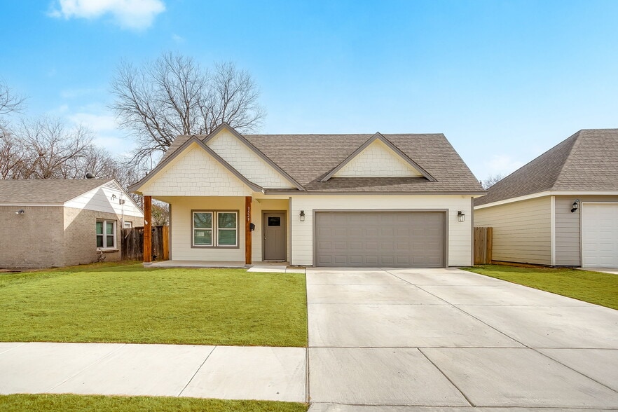 3529 Mission St, Fort Worth, TX for sale - Primary Photo - Image 1 of 1