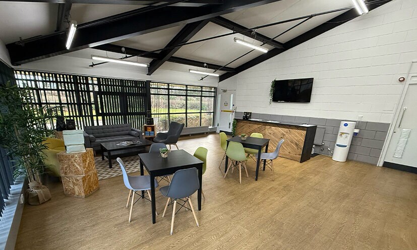 Aragon Ct, Runcorn à louer - Photo du bâtiment - Image 3 de 7