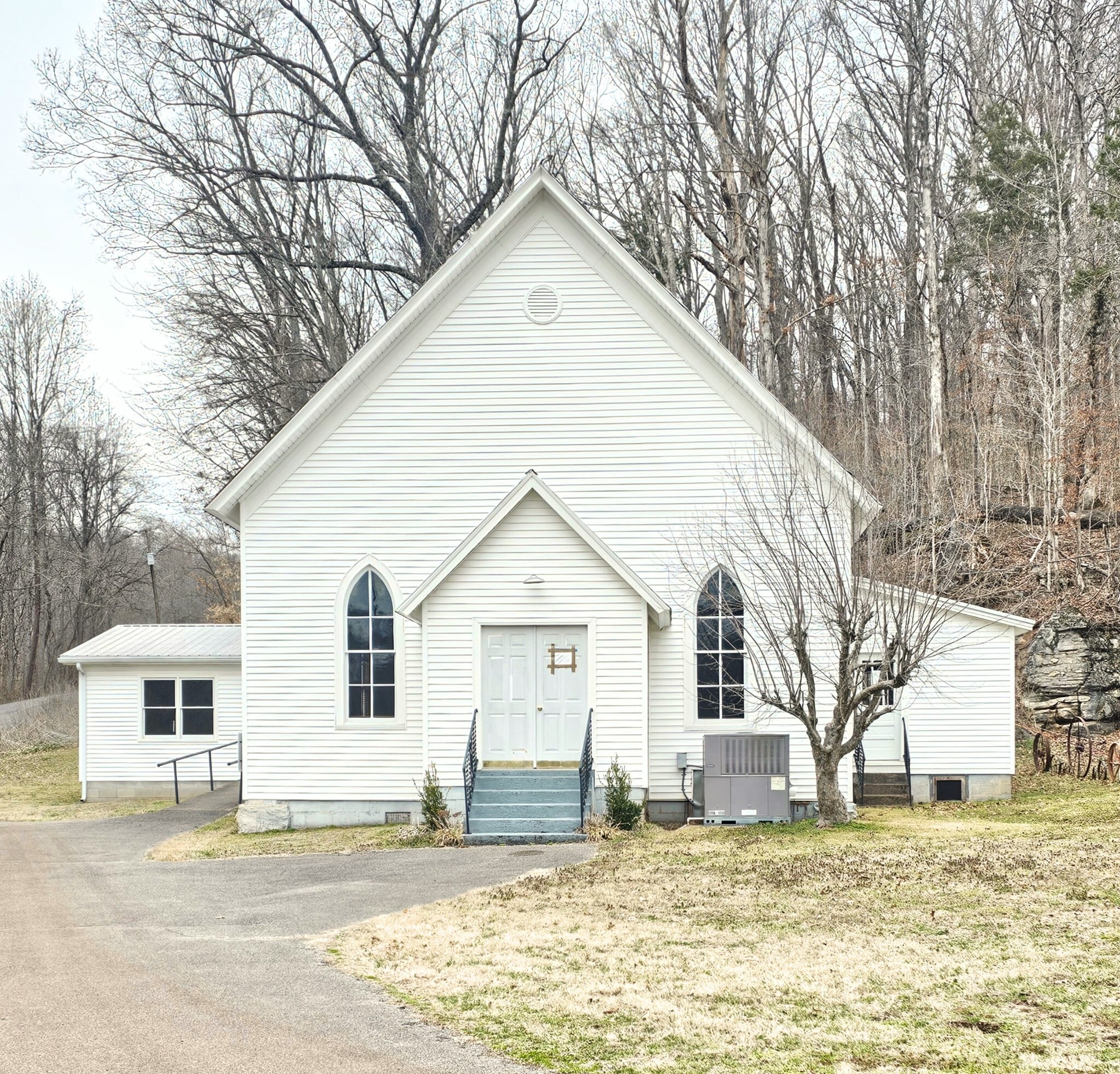 1124 Leach rd, Cumberland Furnace, TN for sale Building Photo- Image 1 of 19