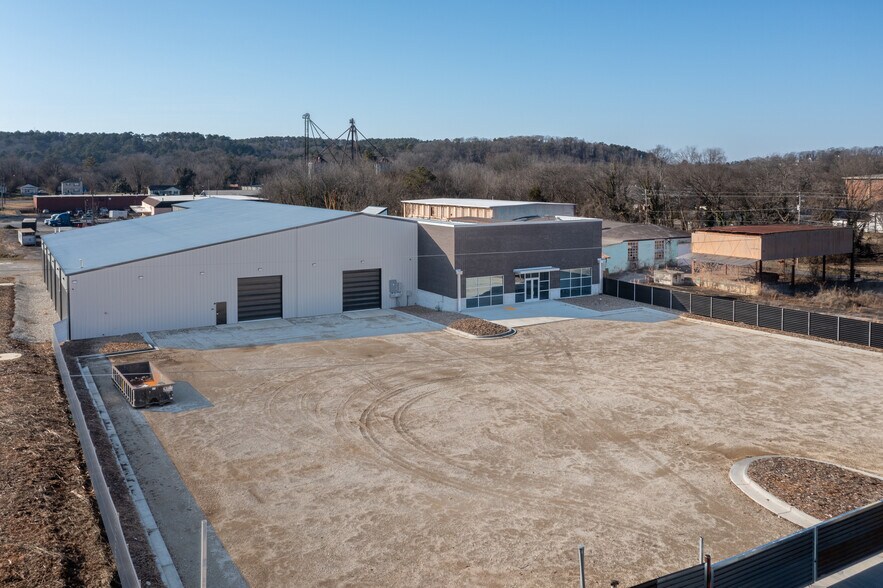 101 E 18th St, Rome, GA à louer - Photo du bâtiment - Image 2 de 6