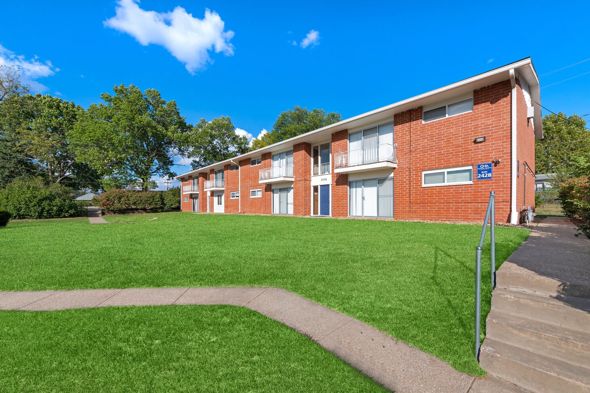 1904 W 25th St, Lawrence, KS for sale Building Photo- Image 1 of 1