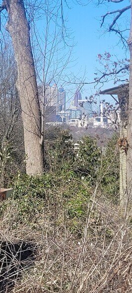 1174 McDonald Dr SE, Atlanta, GA à vendre - Photo du bâtiment - Image 2 de 10