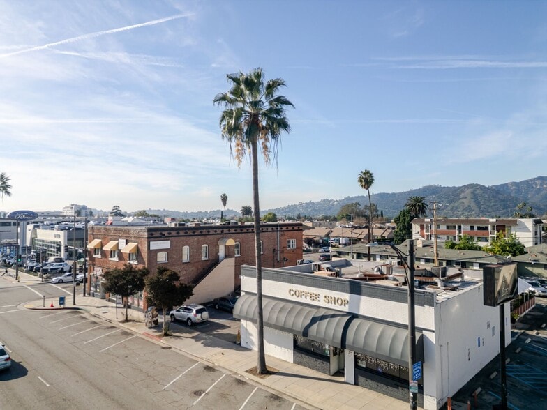 1013 S Brand Blvd, Glendale, CA for lease - Building Photo - Image 2 of 54