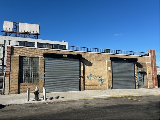 4342 37th St, Long Island City, NY à louer Photo principale- Image 1 de 6