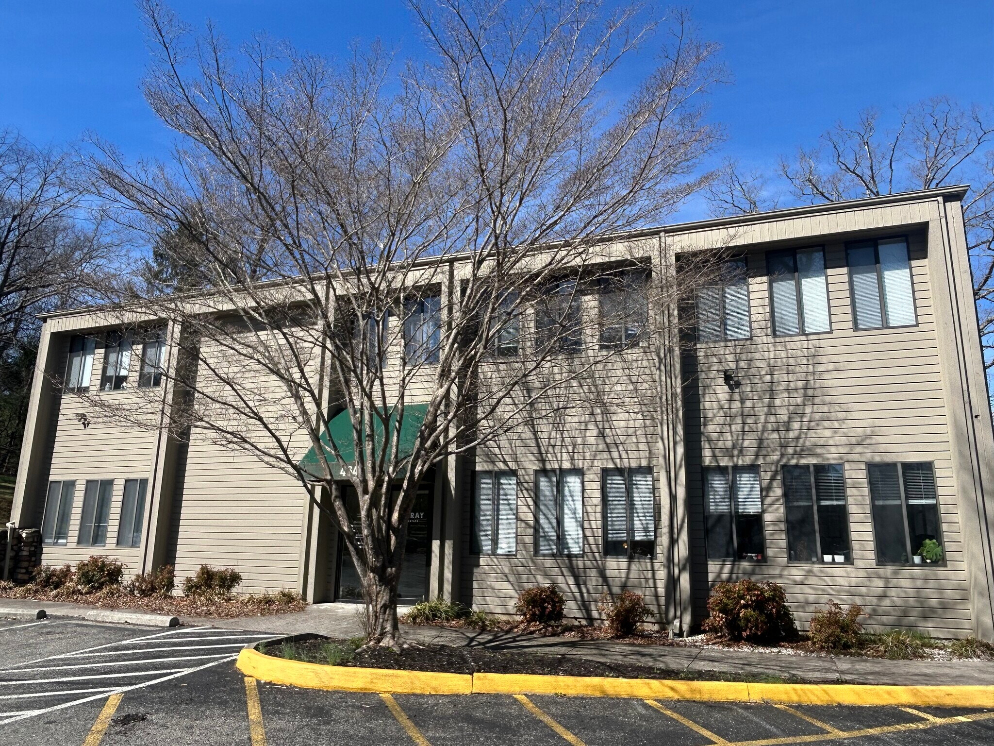 4648 Brambleton Ave, Roanoke, VA for lease Primary Photo- Image 1 of 8
