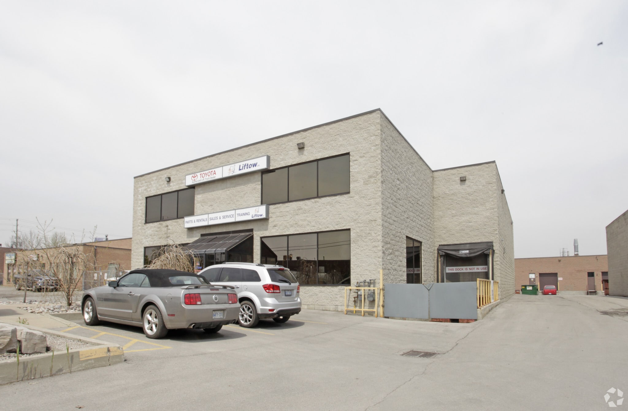 7 Rainham Crt, Brampton, ON for lease Primary Photo- Image 1 of 3
