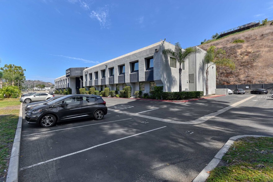 4455 Morena Blvd, San Diego, CA à vendre - Photo du bâtiment - Image 3 de 14