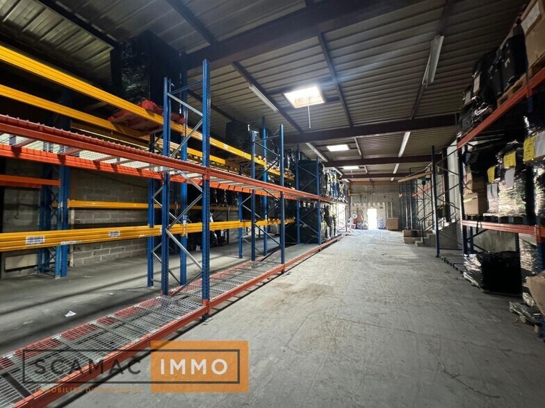 Industriel dans Dammarie-les-Lys à vendre - Photo du bâtiment - Image 1 de 13