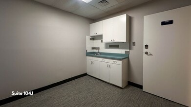 60 Westwood Ave, Waterbury, CT for lease Interior Photo- Image 1 of 17