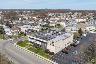 241 Molnar Dr, Elmwood Park, NJ - AÉRIEN Vue de la carte