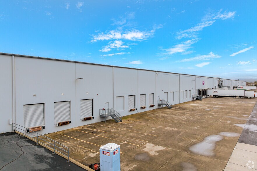 3071 Venture Dr, Lincoln, CA à louer - Photo du bâtiment - Image 3 de 12