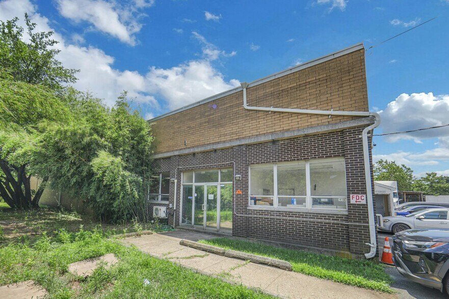 370 Bergen Ave, Kearny, NJ à louer - Photo du bâtiment - Image 2 de 43