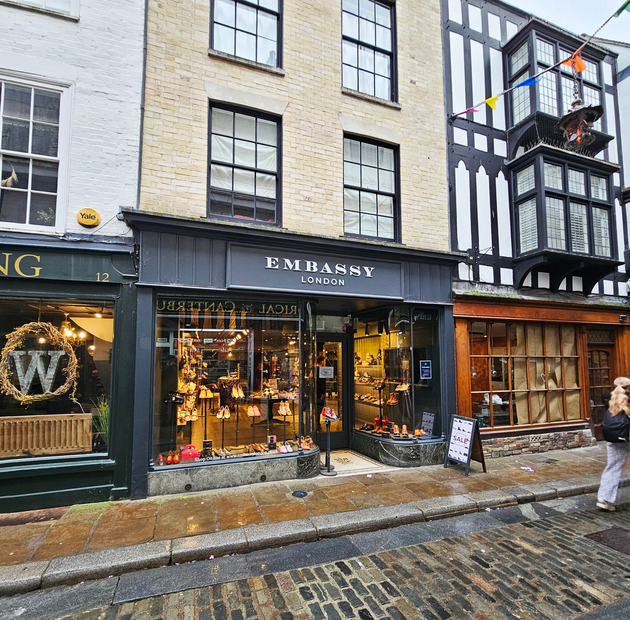 11 Mercery Ln, Canterbury for lease Primary Photo- Image 1 of 3