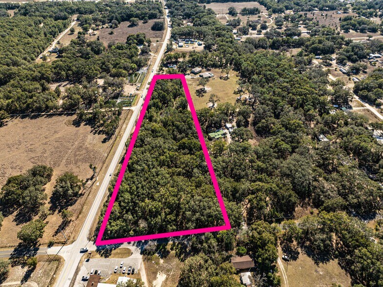 13484 SE 175th St, Weirsdale, FL à vendre - Photo du bâtiment - Image 2 de 5