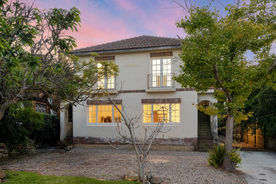 28A Parriwi Rd, Mosman for sale - Primary Photo - Image 1 of 8