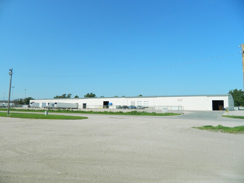 505-515 S Main St, Fremont, NE for lease - Building Photo - Image 1 of 7