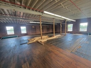 100 Pleasant St, Dracut, MA for lease Interior Photo- Image 2 of 3