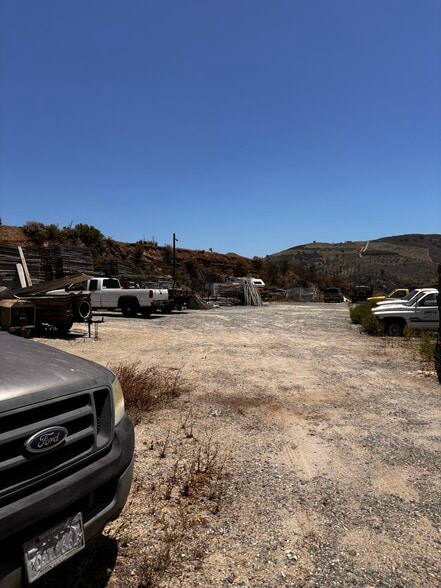 31405 N Highway 395, Escondido, CA à louer - Photo principale - Image 1 de 1