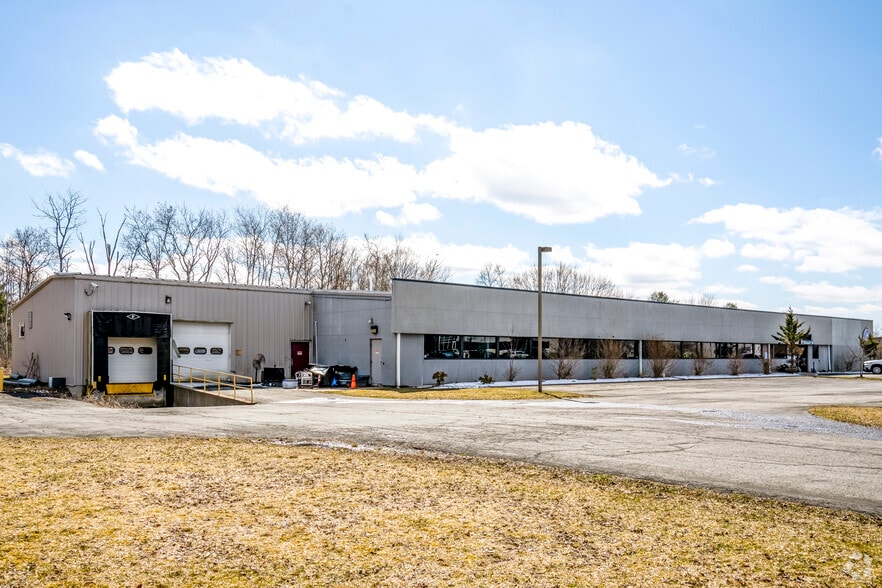 20 Dutch Mill Rd, Ithaca, NY à vendre - Photo du bâtiment - Image 3 de 29