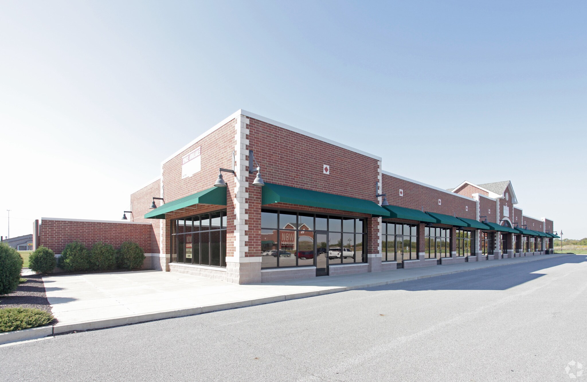 101-129 E 107th Ave, Crown Point, IN for lease Building Photo- Image 1 of 7