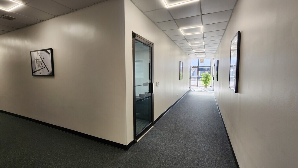 66 W Mount Pleasant Ave, Livingston, NJ à louer - Photo intérieure - Image 3 de 6