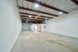 1300 S Frazier St, Conroe, TX for lease Interior Photo- Image 1 of 16
